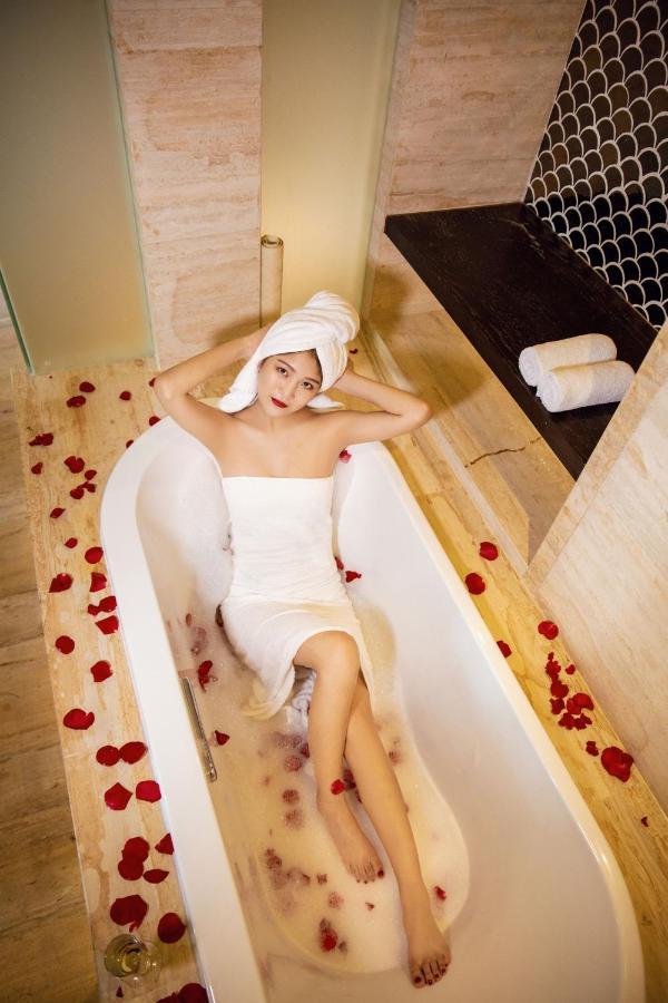 Mangrove Tree Resort World Sanya Bay- Queen Palm Towers Екстер'єр фото
