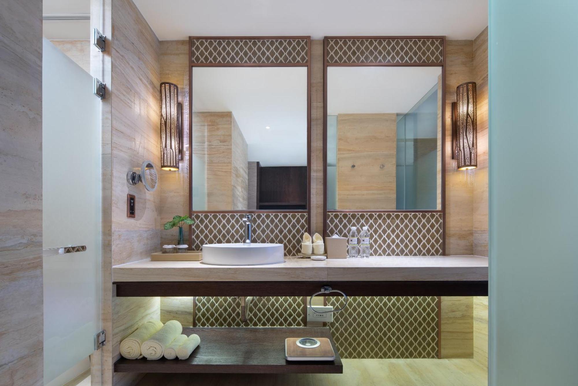 Mangrove Tree Resort World Sanya Bay- Queen Palm Towers Екстер'єр фото